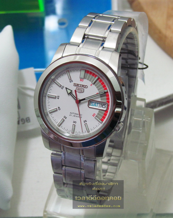 Seiko 5 Sport Automatic นาฬิกาข้อมือผู้ชาย สายสแตนเลส รุ่น  SNKK25K1 