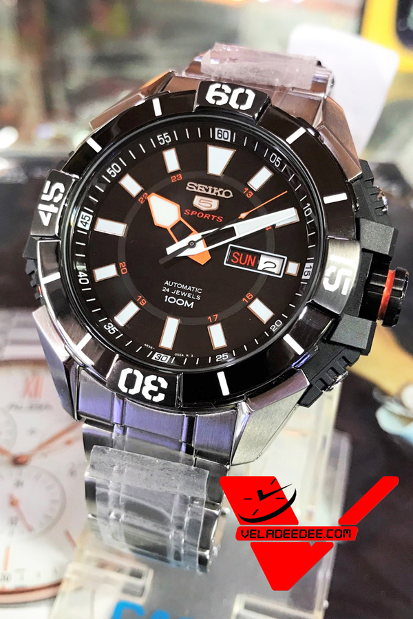 Seiko 5 นาฬิกาข้อมือผู้ชาย Sports Automatic Mens Watch รุ่น SRP795K1