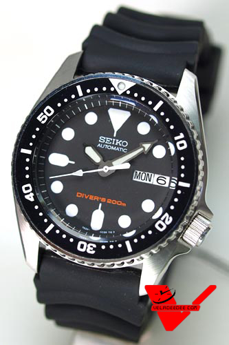 Seiko Scuba Diver Sport Automatic นาฬิกาข้อมือ Stainless Strap รุ่น SKX013K