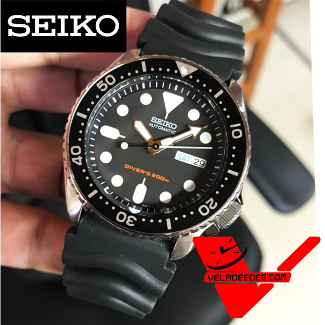 Seiko 5 นาฬิกาข้อมือ Sports Automatic DIVER 200 M Mens Watch รุ่น SKX007K - Silver/Black