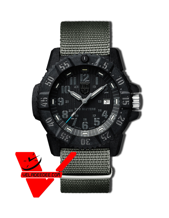 Luminox Navy Seal นาฬิกาข้อมือชาย เรือน Carbon สายผ้านาโต รุ่น XS.3802.GO.SET